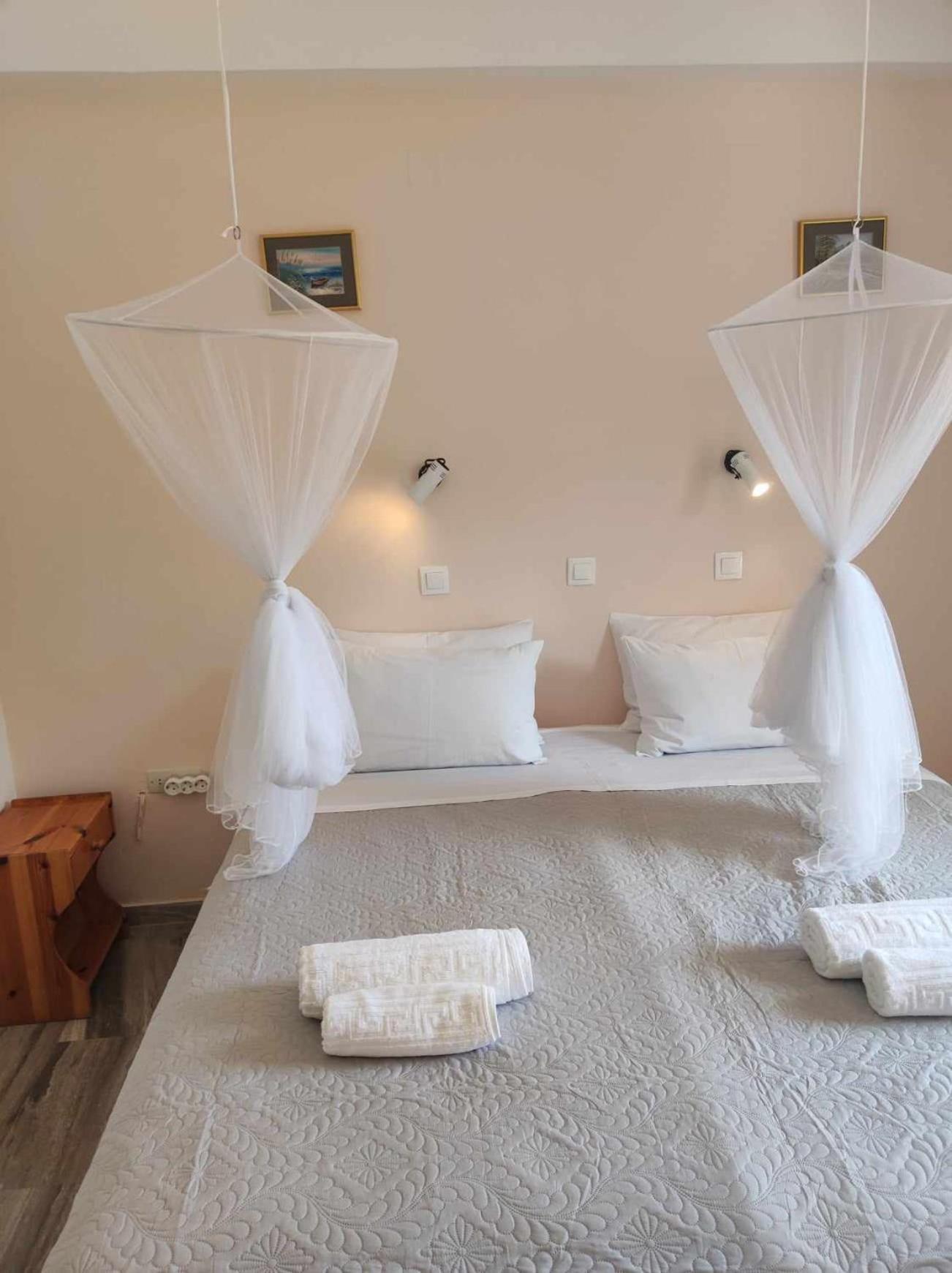 Marianna House Hotel Agios Georgios Pagon Luaran gambar