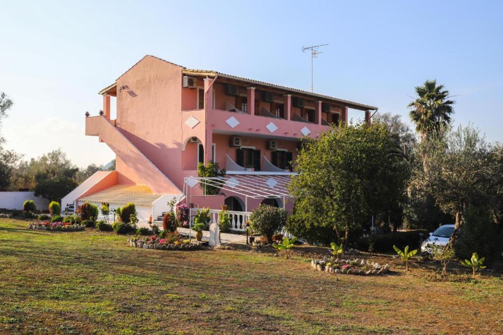 Marianna House Hotel Agios Georgios Pagon Bilik gambar