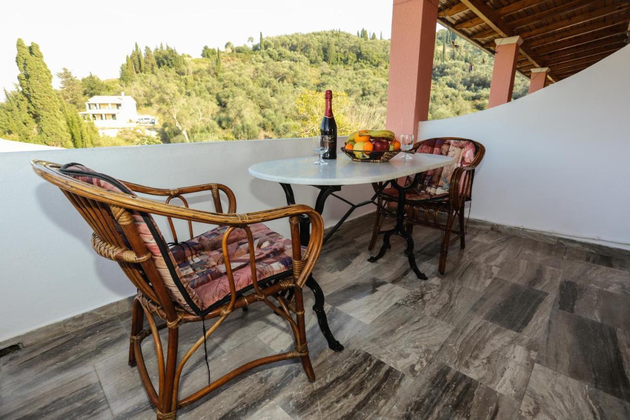 Marianna House Hotel Agios Georgios Pagon Luaran gambar