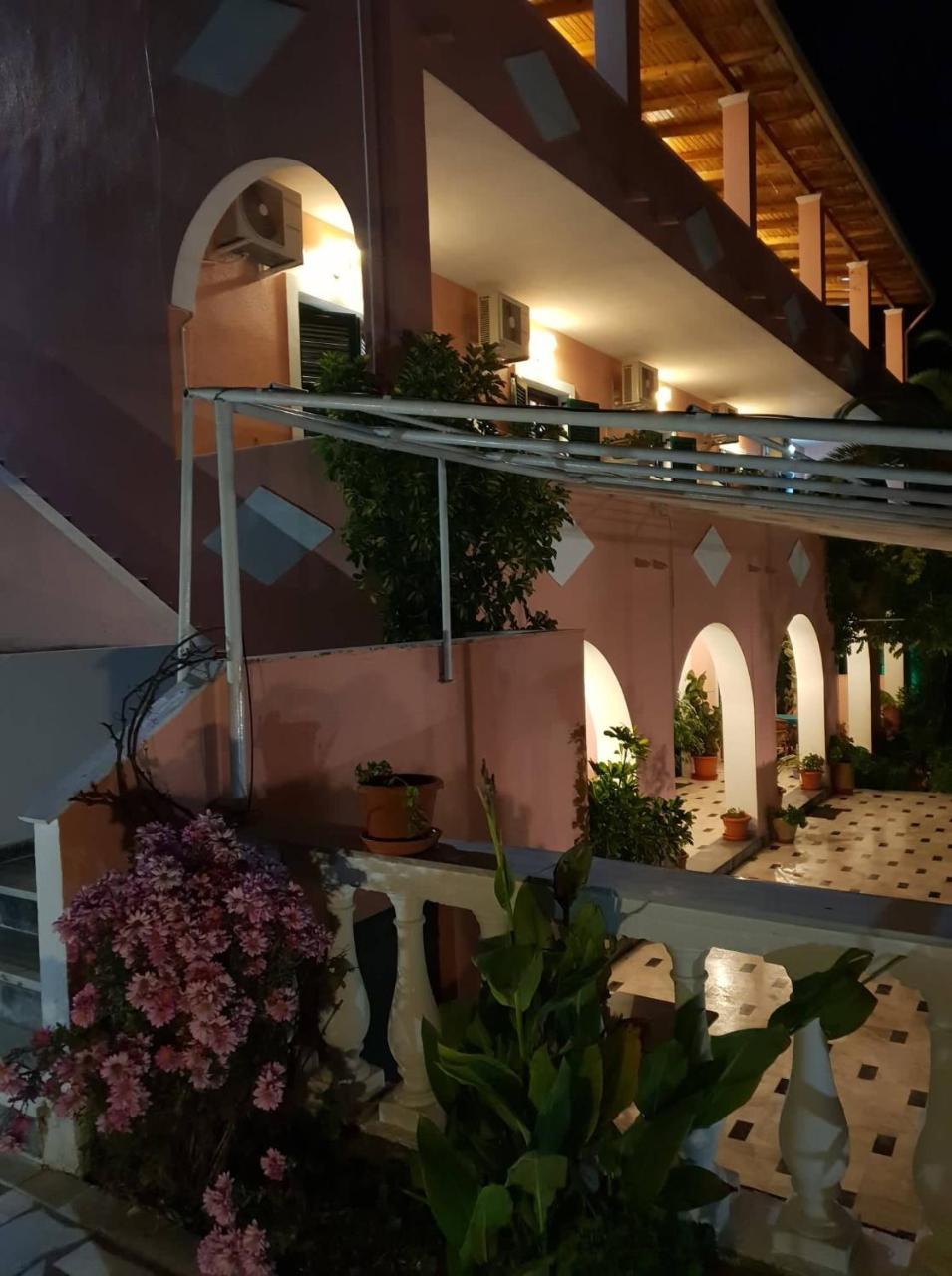 Marianna House Hotel Agios Georgios Pagon Luaran gambar